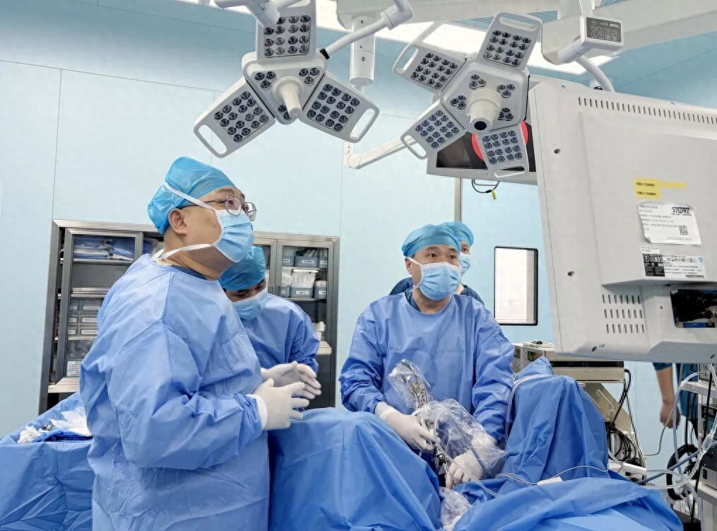 咸阳市中心医院：10分钟微创技术，“解难”同时捍卫男性尊严